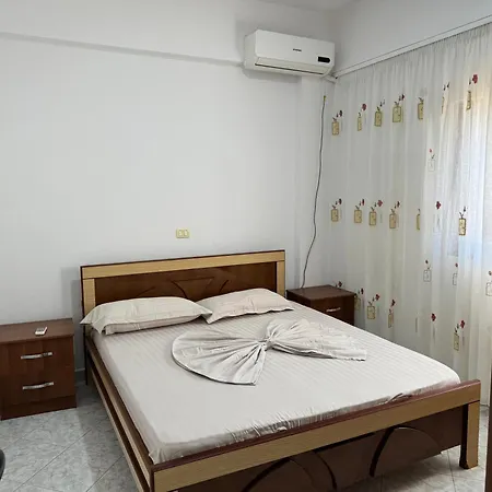 Holiday Rooms Guest house *